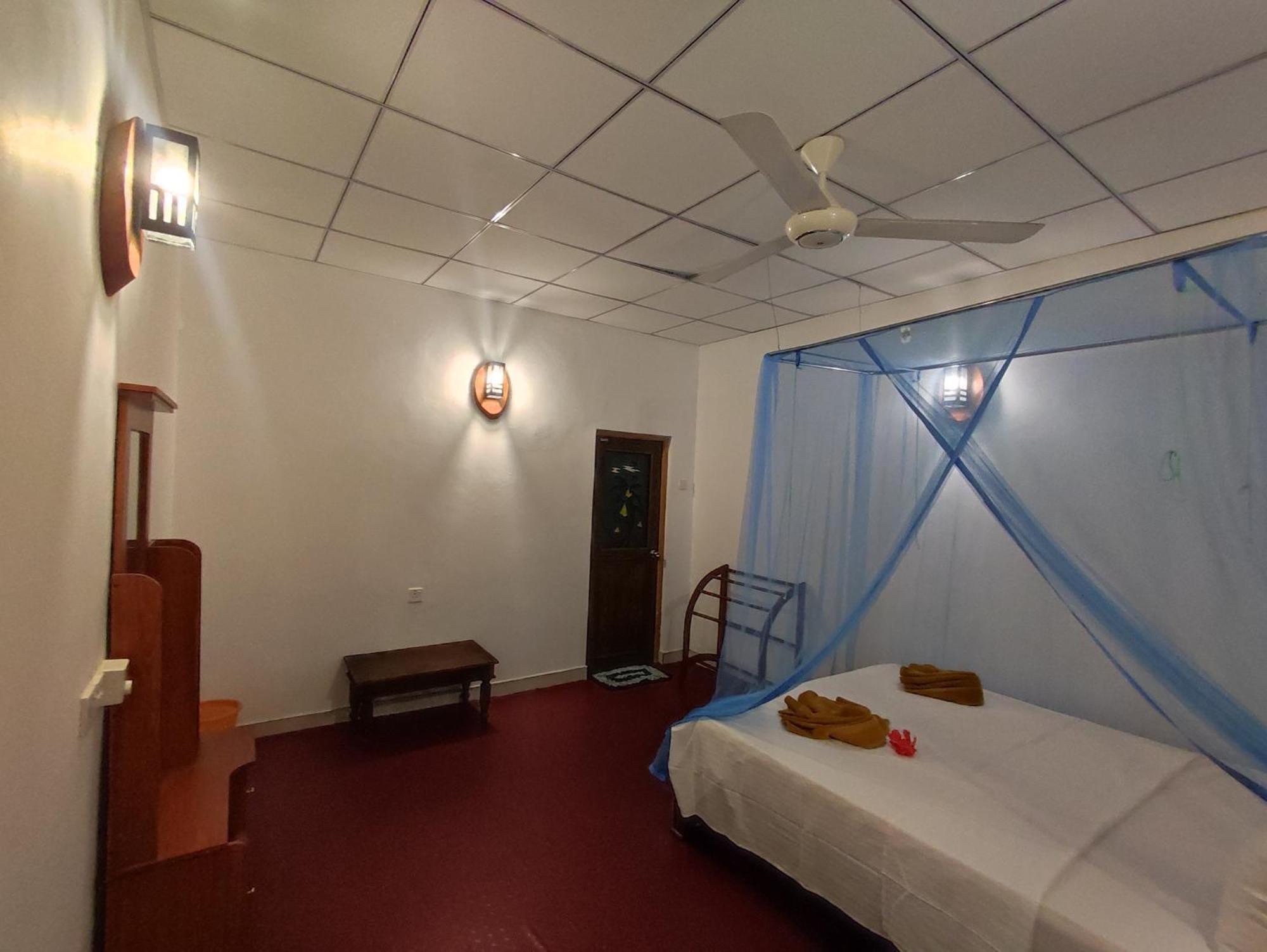 Jaana Guest Hotel สิกิริยา ภายนอก รูปภาพ